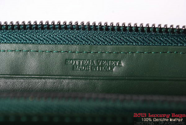Bottega Veneta Intrecciato Nappa Zippy Wallet BV1571 Green Bottega Veneta Intrecciato Nappa Zippy Wallet BV1571 Green