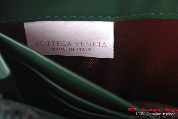 Bottega Veneta Intrecciato Nappa Zippy Wallet BV1571 Green Bottega Veneta Intrecciato Nappa Zippy Wallet BV1571 Green