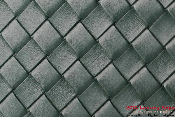 Bottega Veneta Intrecciato Nappa Zippy Wallet BV1571 Green Bottega Veneta Intrecciato Nappa Zippy Wallet BV1571 Green