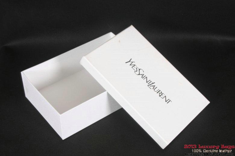 Luxury Bags and Shoes Gift Box Luxury Bags and Shoes Gift Box