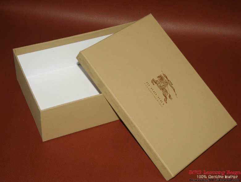 Luxury Bags and Shoes Gift Box Luxury Bags and Shoes Gift Box