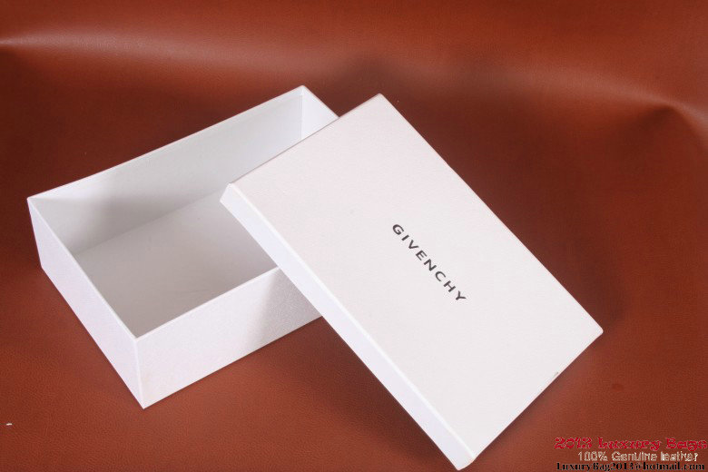 Luxury Bags and Shoes Gift Box Luxury Bags and Shoes Gift Box