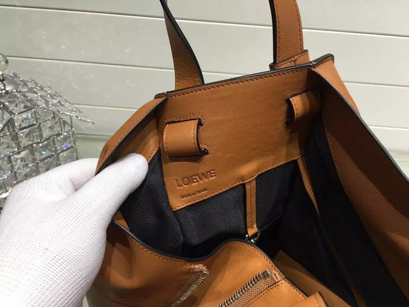 Loewe Cowhide Leather Hammock Bag LW17114 Loewe Cowhide Leather Hammock Bag LW17114