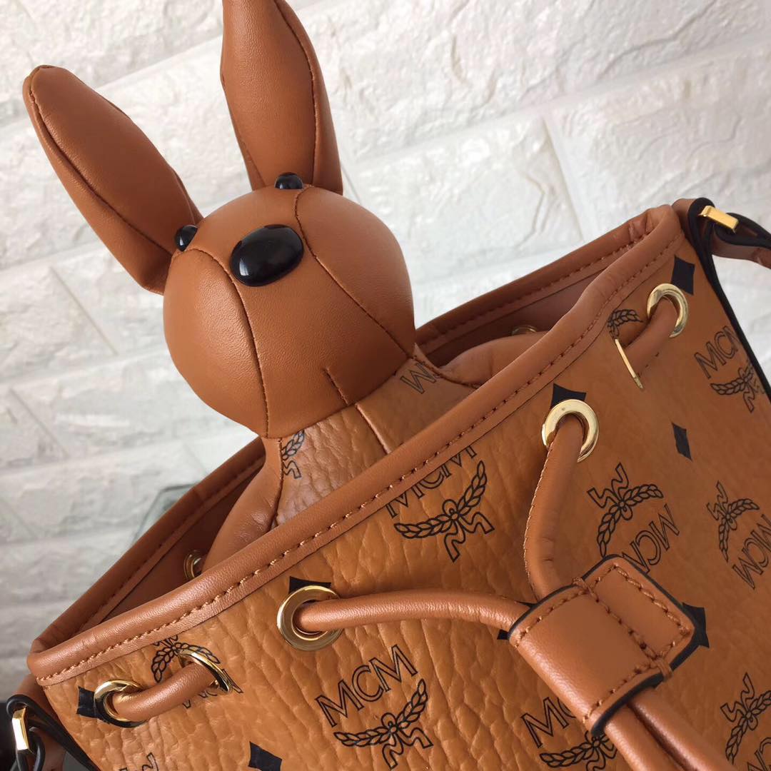 MCM Visetos Printed Drawstring Shoulder Bag MC8802 MCM Visetos Printed Drawstring Shoulder Bag MC8802