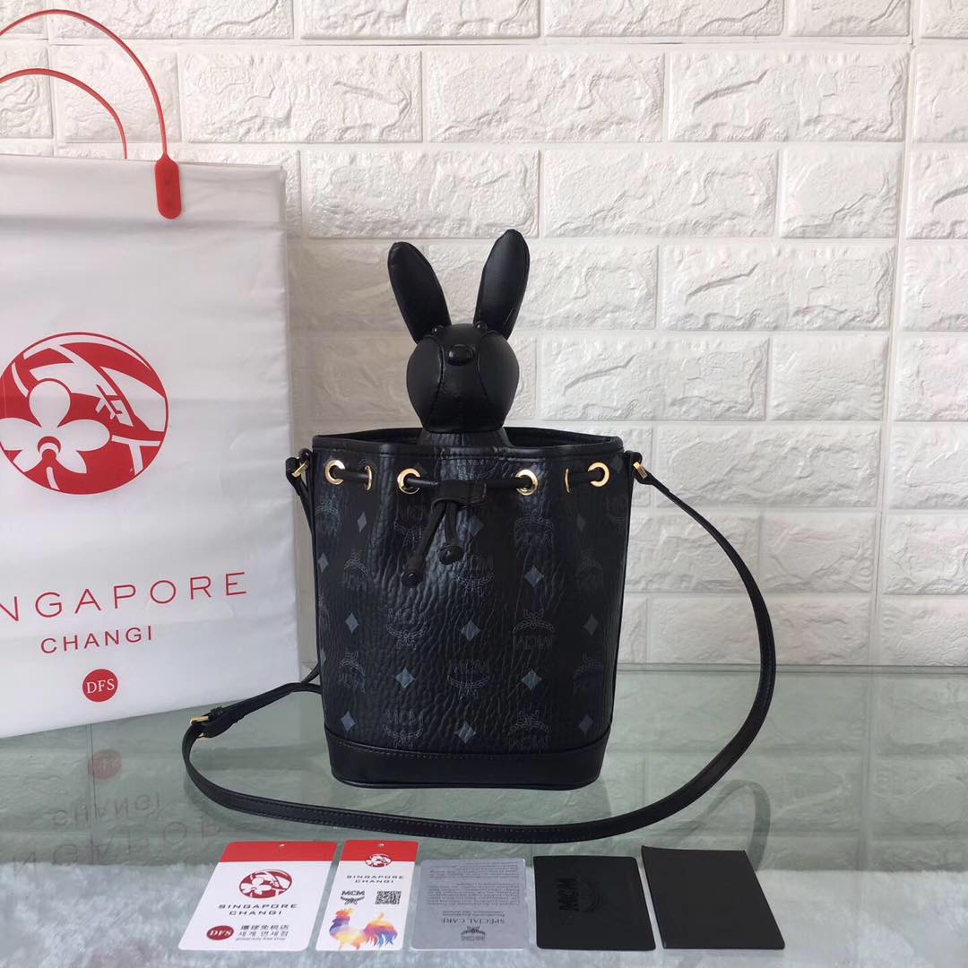 MCM Visetos Printed Drawstring Shoulder Bag MC8802 MCM Visetos Printed Drawstring Shoulder Bag MC8802