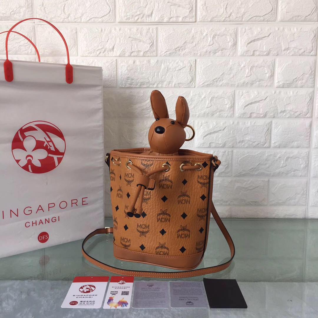 MCM Visetos Printed Drawstring Shoulder Bag MC8802 MCM Visetos Printed Drawstring Shoulder Bag MC8802