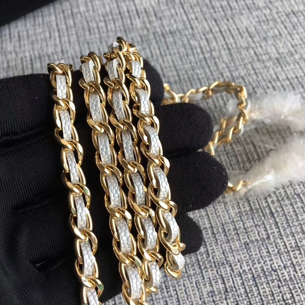 Chanel WOC Flap Shoulder Bag White Calfskin A33814 Gold Chanel WOC Flap Shoulder Bag White Calfskin A33814 Gold