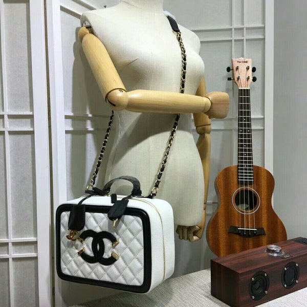 Chanel Calfskin Leather Shoulder Bag 6070 White Chanel Calfskin Leather Shoulder Bag 6070 White