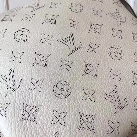 Louis Vuitton Mahina Leather BABYLONE CHAIN BB M51223 OffWhite Louis Vuitton Mahina Leather BABYLONE CHAIN BB M51223 OffWhite