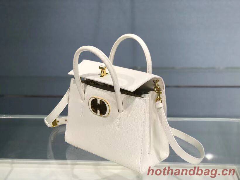 DIOR MEDIUM ST HONORE TOTE Grained Calfskin M9321UMBA white DIOR MEDIUM ST HONORE TOTE Grained Calfskin M9321UMBA white
