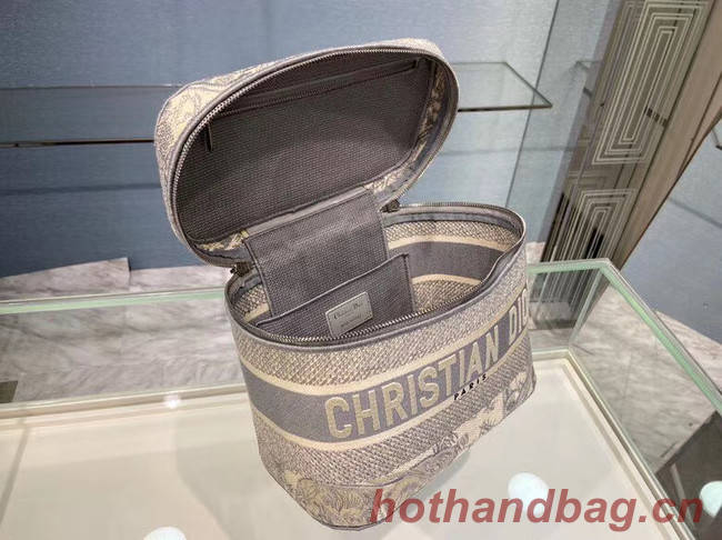 Dior Toile de Jouy Embroidery DIORTRAVEL VANITY CASE S5480V gray