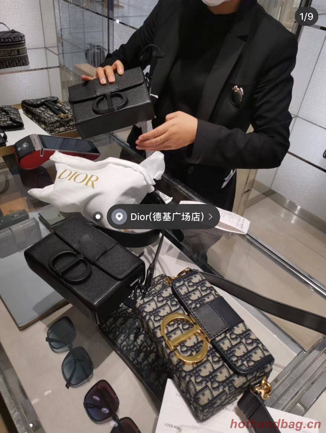 30 MONTAIGNE BOX BAG Black Ultramatte Grained Calfskin M9204S 30 MONTAIGNE BOX BAG Black Ultramatte Grained Calfskin M9204S