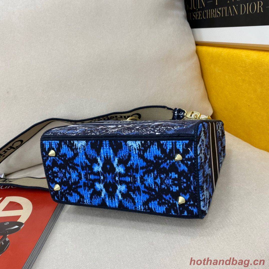 DIOR MEDIUM LADY D-LITE BAG Dark Blue Tree Cannage Embroidery M0565OREY Blue DIOR MEDIUM LADY D-LITE BAG Dark Blue Tree Cannage Embroidery M0565OREY Blue