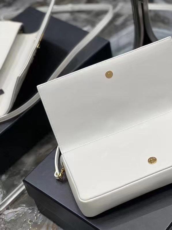 Yves Saint Laurent KATE SUPPLE 99 IN QUILTED LAMBSKIN 6766281 white Yves Saint Laurent KATE SUPPLE 99 IN QUILTED LAMBSKIN 6766281 white