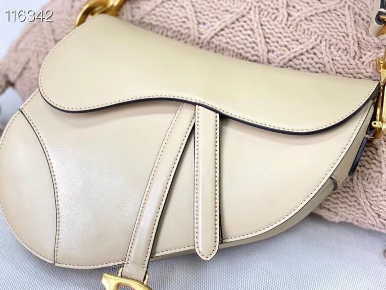 Dior SADDLE-TAS VAN KALFSLEER M0446CW Cream Dior SADDLE-TAS VAN KALFSLEER M0446CW Cream