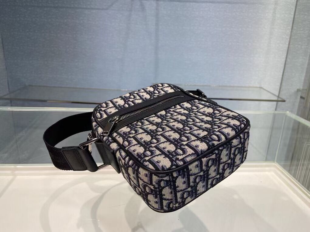 DIOR SMALL BOBBY BAG Embroidery C0990 black DIOR SMALL BOBBY BAG Embroidery C0990 black