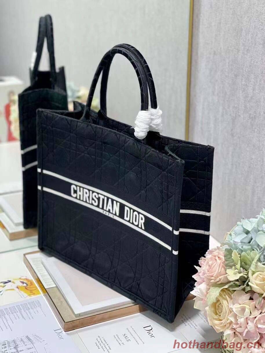 DIOR BOOK TOTE Velvet C1286-5 white DIOR BOOK TOTE Velvet C1286-5 white