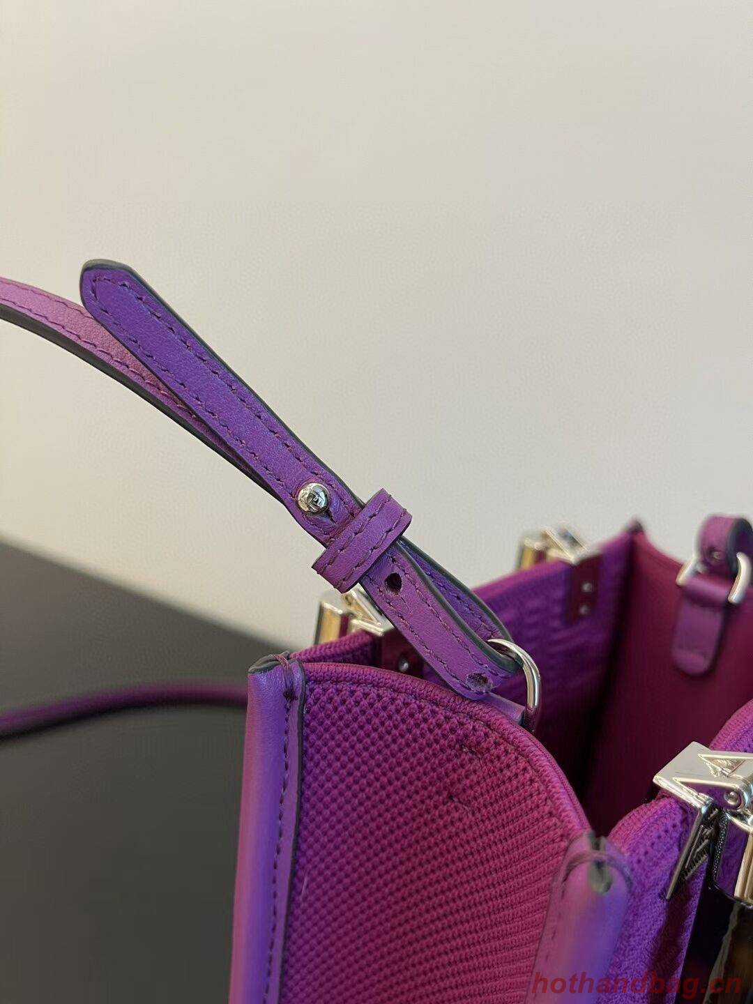 FENDI MINI SUNSHINE SHOPPER FF fabric mini-bag 8BS051AG Purple FENDI MINI SUNSHINE SHOPPER FF fabric mini-bag 8BS051AG Purple