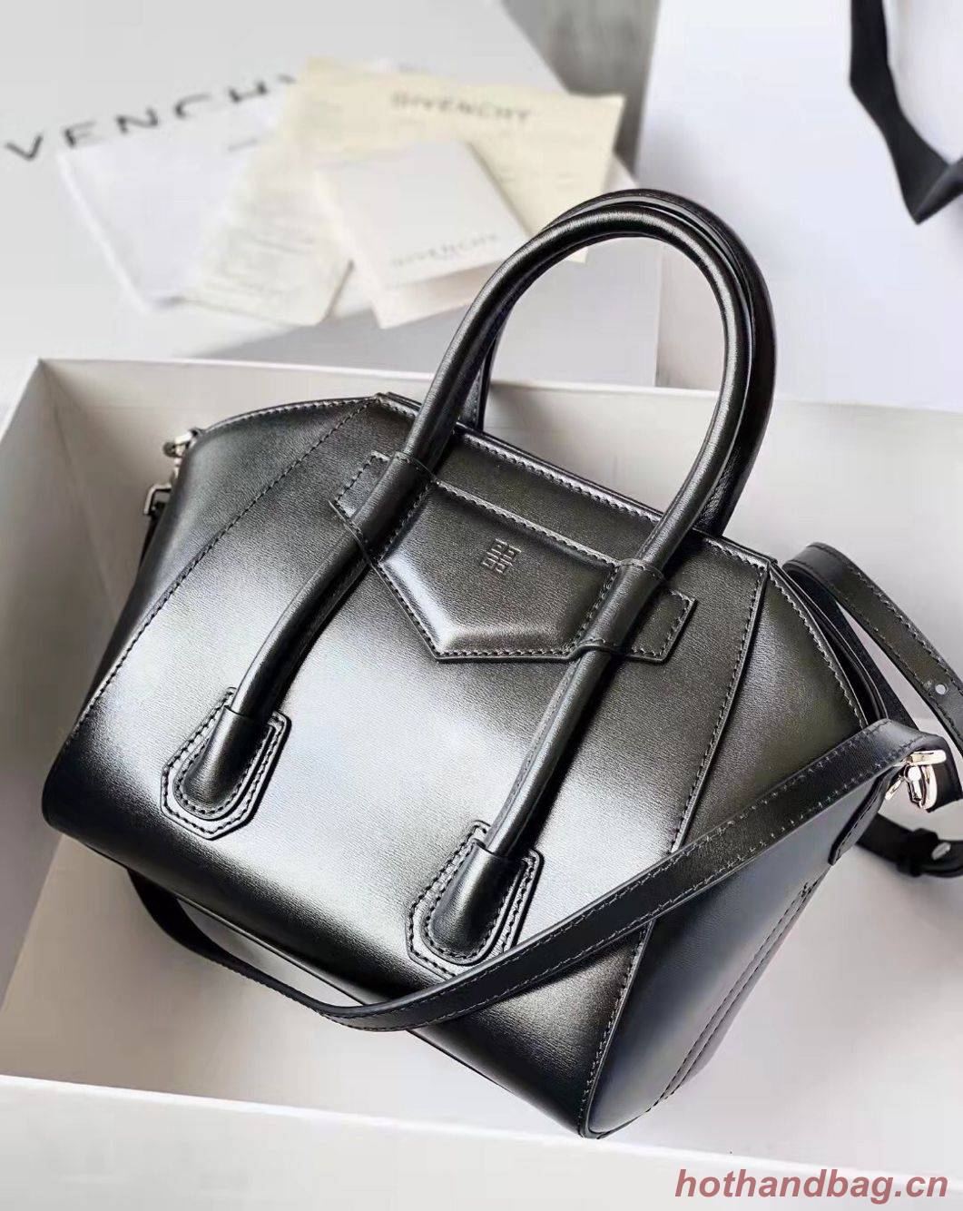 Givenchy Grained Original Calfskin Small Antigona Bag BB0512 Black Givenchy Grained Original Calfskin Small Antigona Bag BB0512 Black