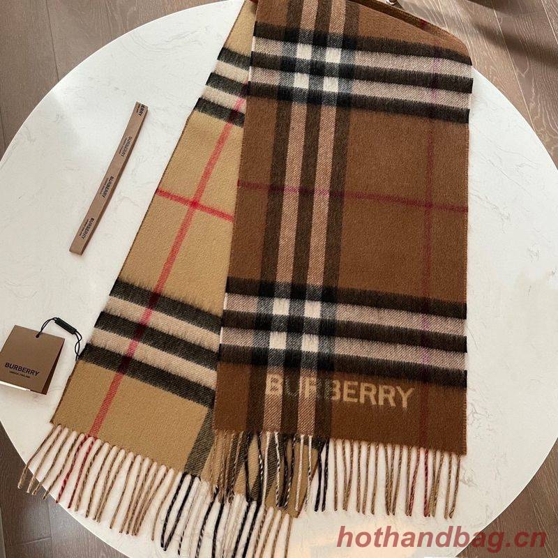 Burberry Scarf B00253