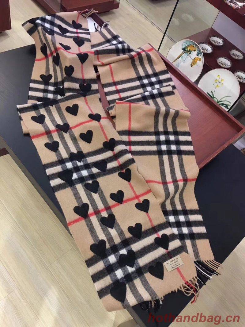 Burberry Scarf B00259 Burberry Scarf B00259