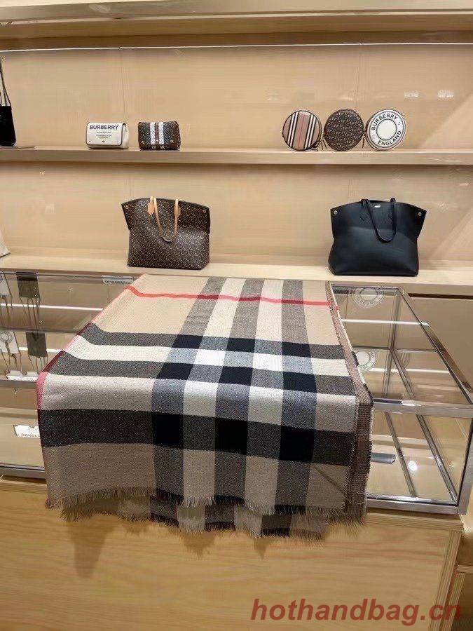 Burberry Scarf B00288 Burberry Scarf B00288