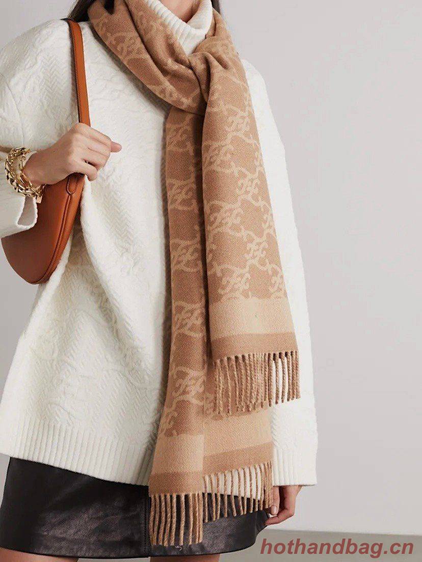 Fendi Scarf F00016 Fendi Scarf F00016