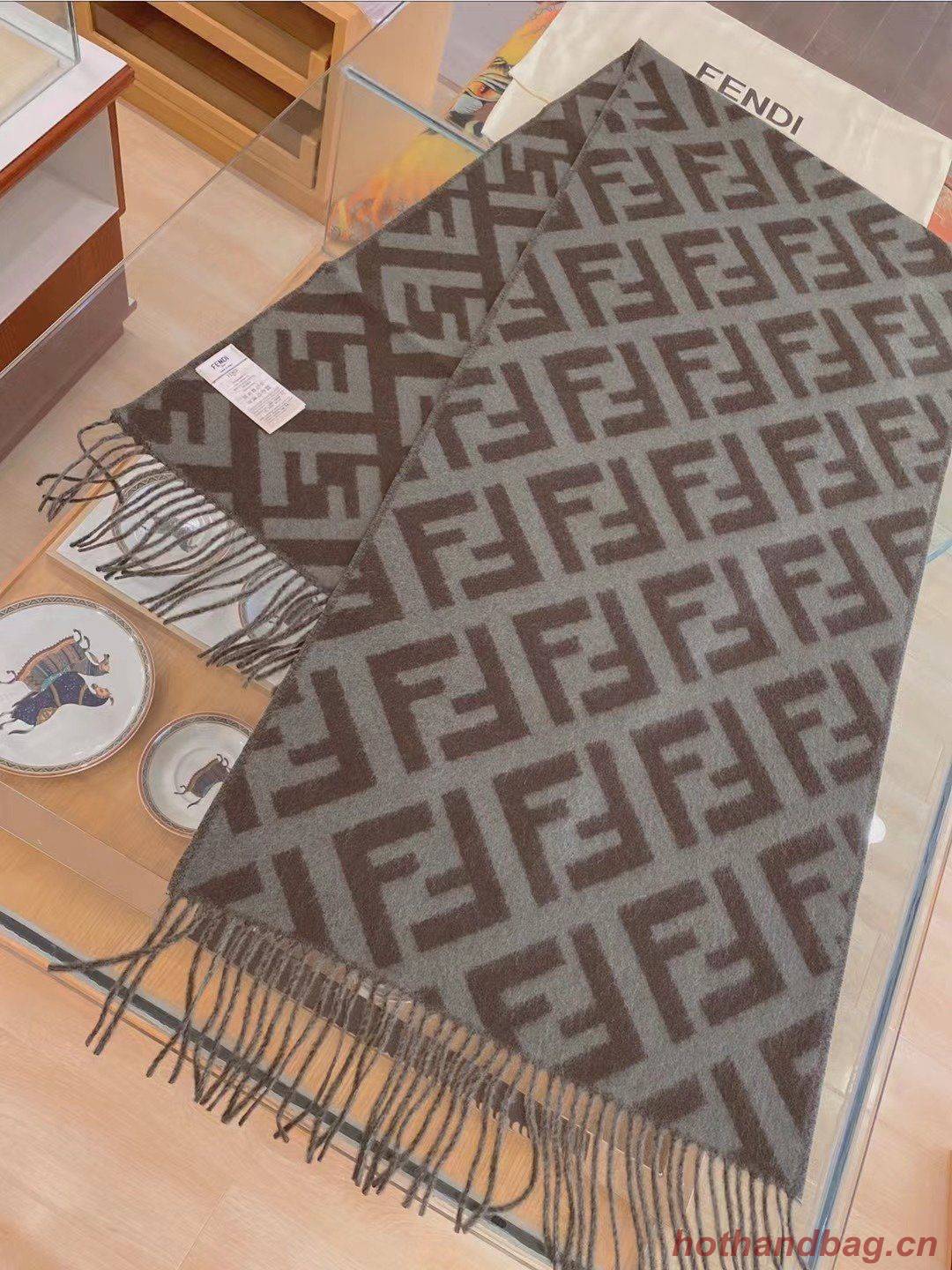 Fendi Scarf F00021 Fendi Scarf F00021