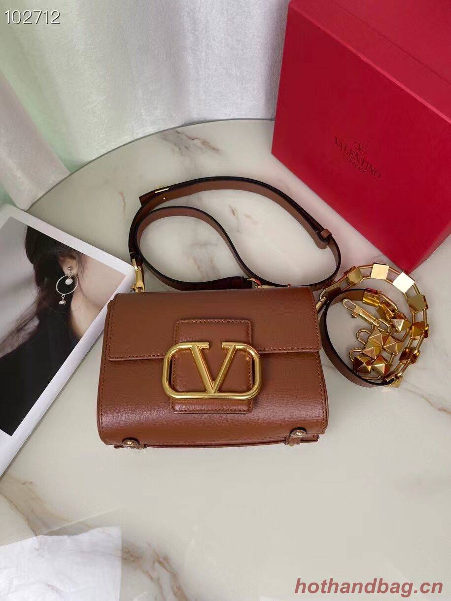 VALENTINO GARAVANI Stud Sign Grained Calfskin Shoulder Bag V0196 brown VALENTINO GARAVANI Stud Sign Grained Calfskin Shoulder Bag V0196 brown