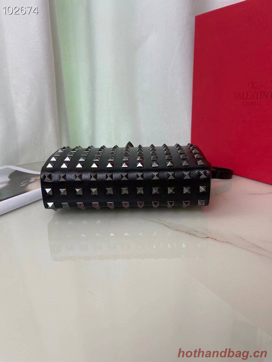 VALENTINO GARAVANI Rockstud Alcove Grain calf shoulder bag AV0189 black VALENTINO GARAVANI Rockstud Alcove Grain calf shoulder bag AV0189 black