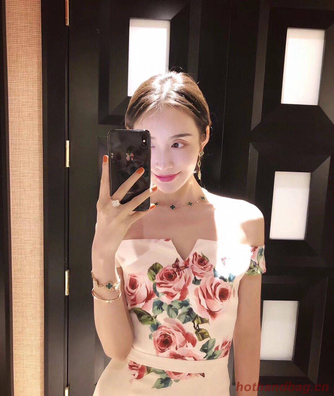 Van Cleef & Arpels Necklace VCA3235 Green Van Cleef & Arpels Necklace VCA3235 Green