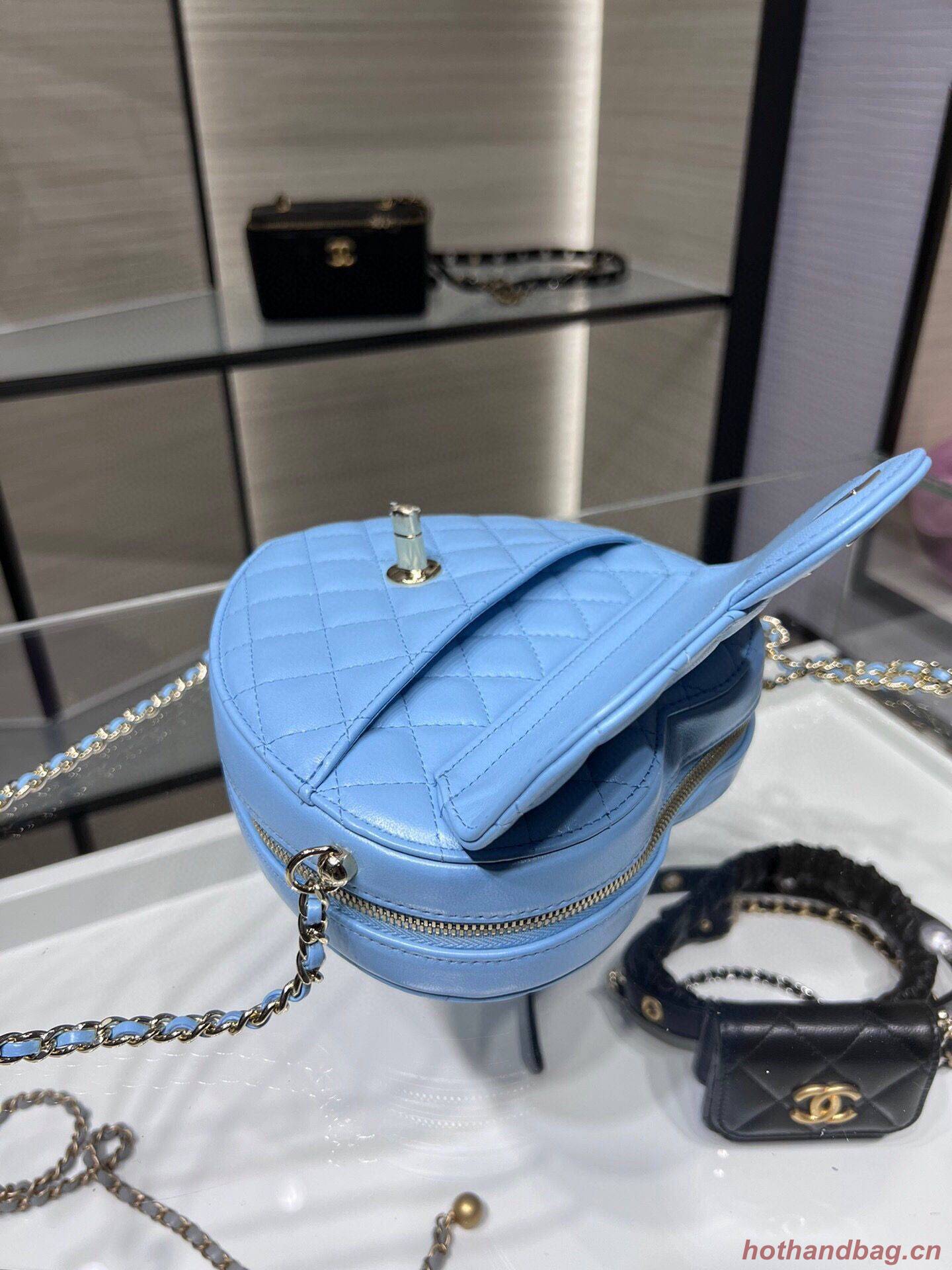 Chanel 2022S Love Heart Original Lambskin Crossbody Chain Bag AS3191Y Blue Chanel 2022S Love Heart Original Lambskin Crossbody Chain Bag AS3191Y Blue