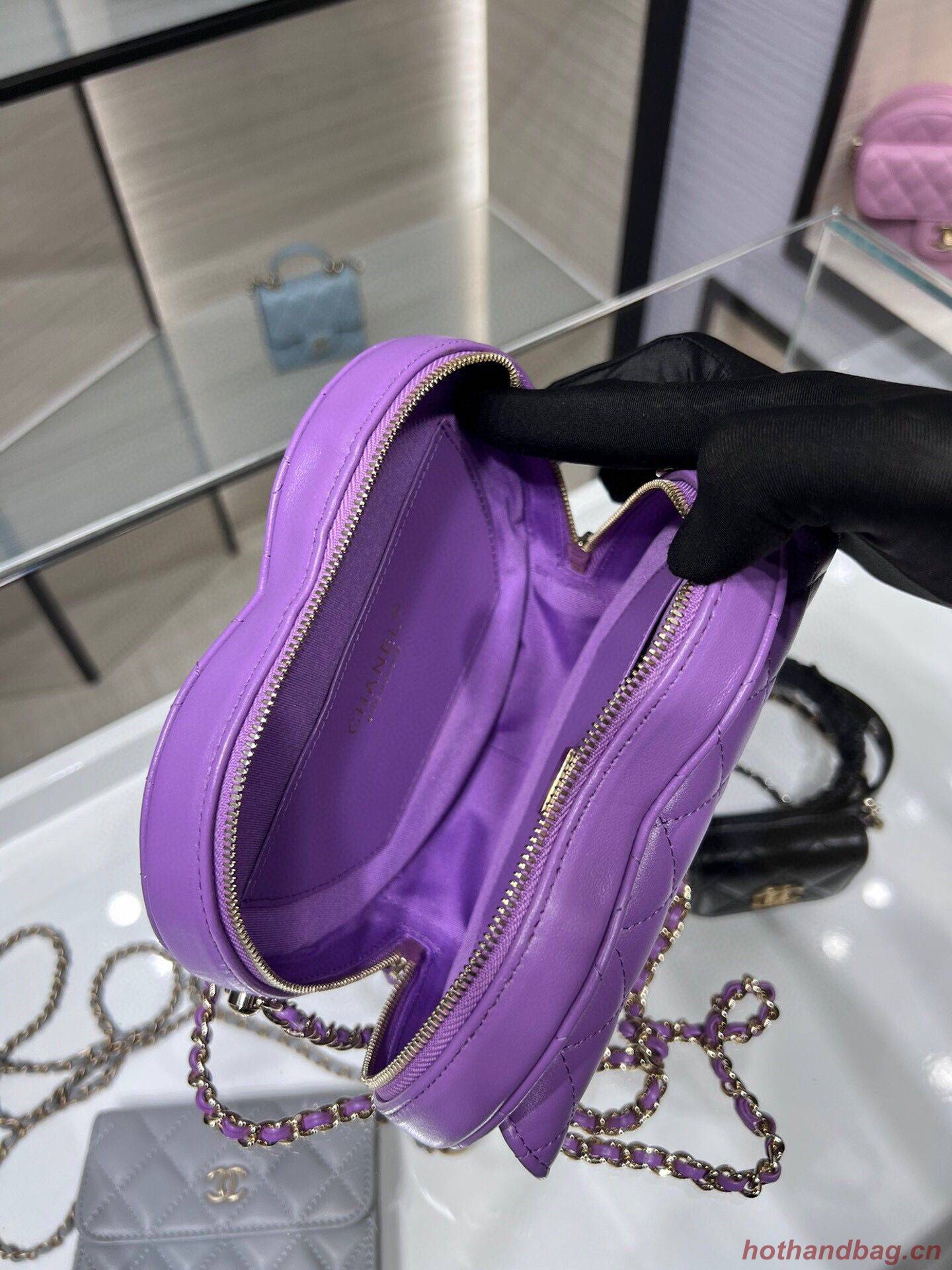 Chanel 2022S Love Heart Original Lambskin Crossbody Chain Bag AS3191Y Purple Chanel 2022S Love Heart Original Lambskin Crossbody Chain Bag AS3191Y Purple