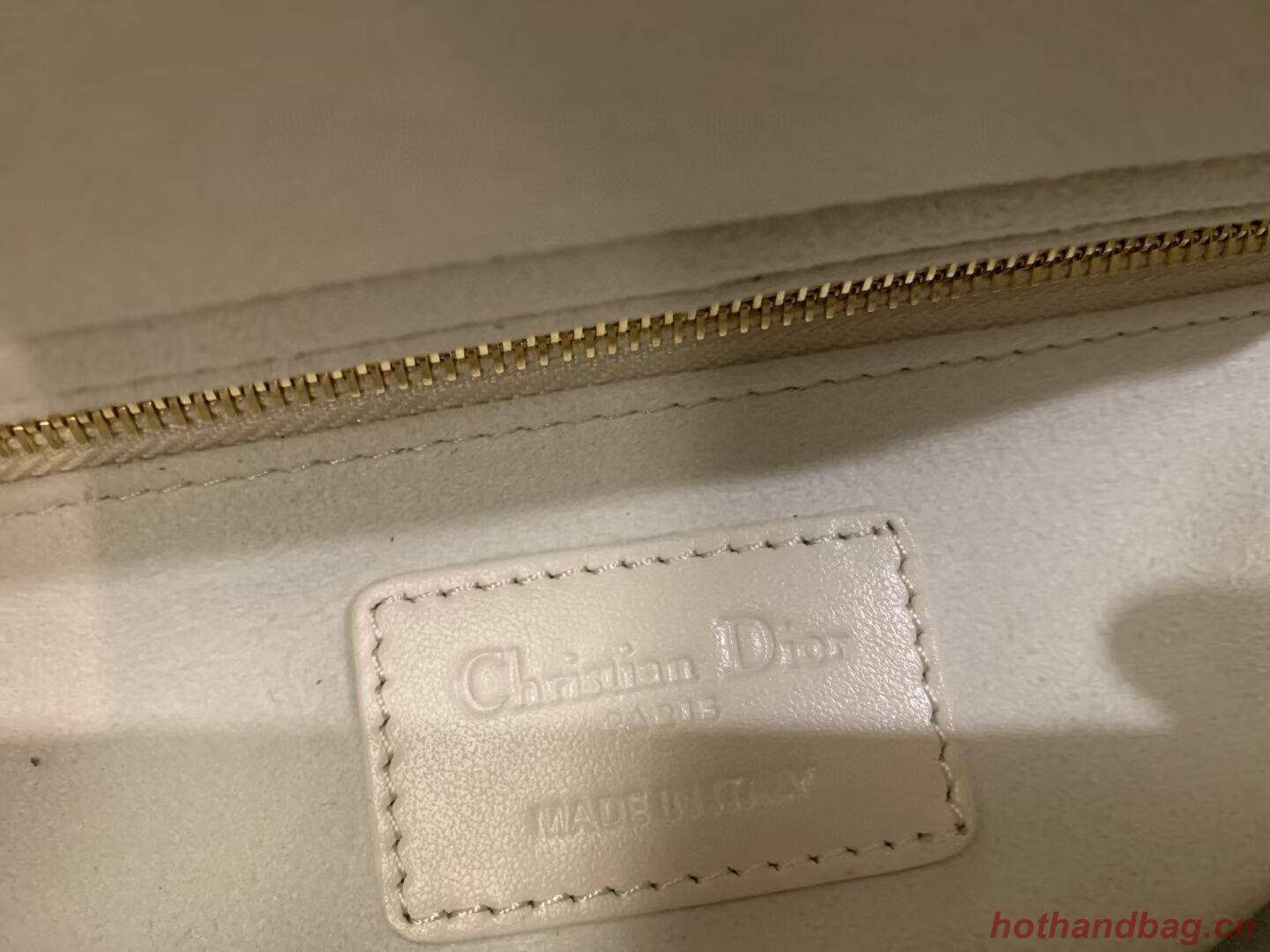 MEDIUM LADY DIOR BAG Cannage Calfskin C2813 white MEDIUM LADY DIOR BAG Cannage Calfskin C2813 white