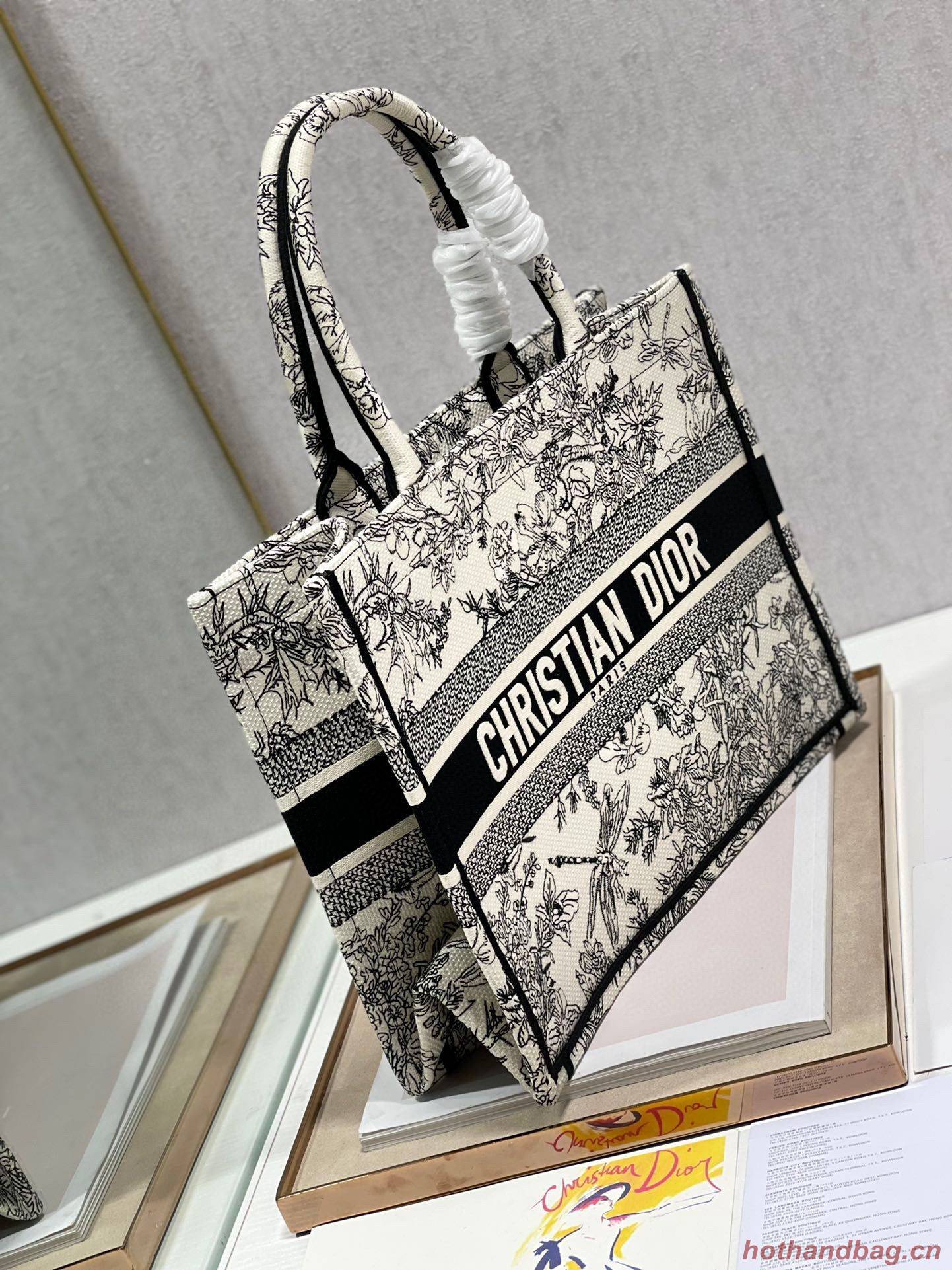 DIOR BOOK TOTE BAG DRAGONFLY DE JOUY M1286Z Black DIOR BOOK TOTE BAG DRAGONFLY DE JOUY M1286Z Black
