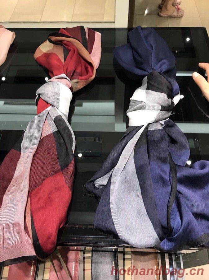 Burberry Scarf BBC00038 Burberry Scarf BBC00038