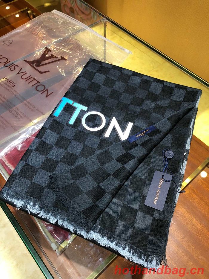 Louis Vuitton Scarf LVC00174