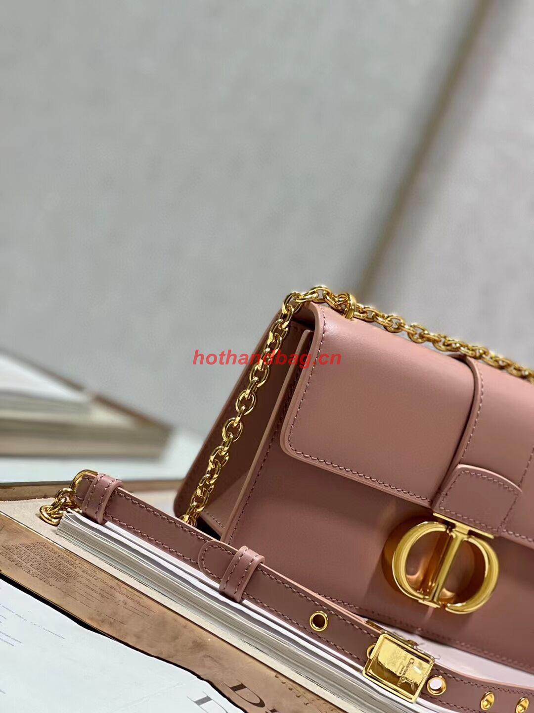 DIOR 30 MONTAIGNE EAST-WEST BAG WITH CHAIN Calfskin M9334 pink DIOR 30 MONTAIGNE EAST-WEST BAG WITH CHAIN Calfskin M9334 pink