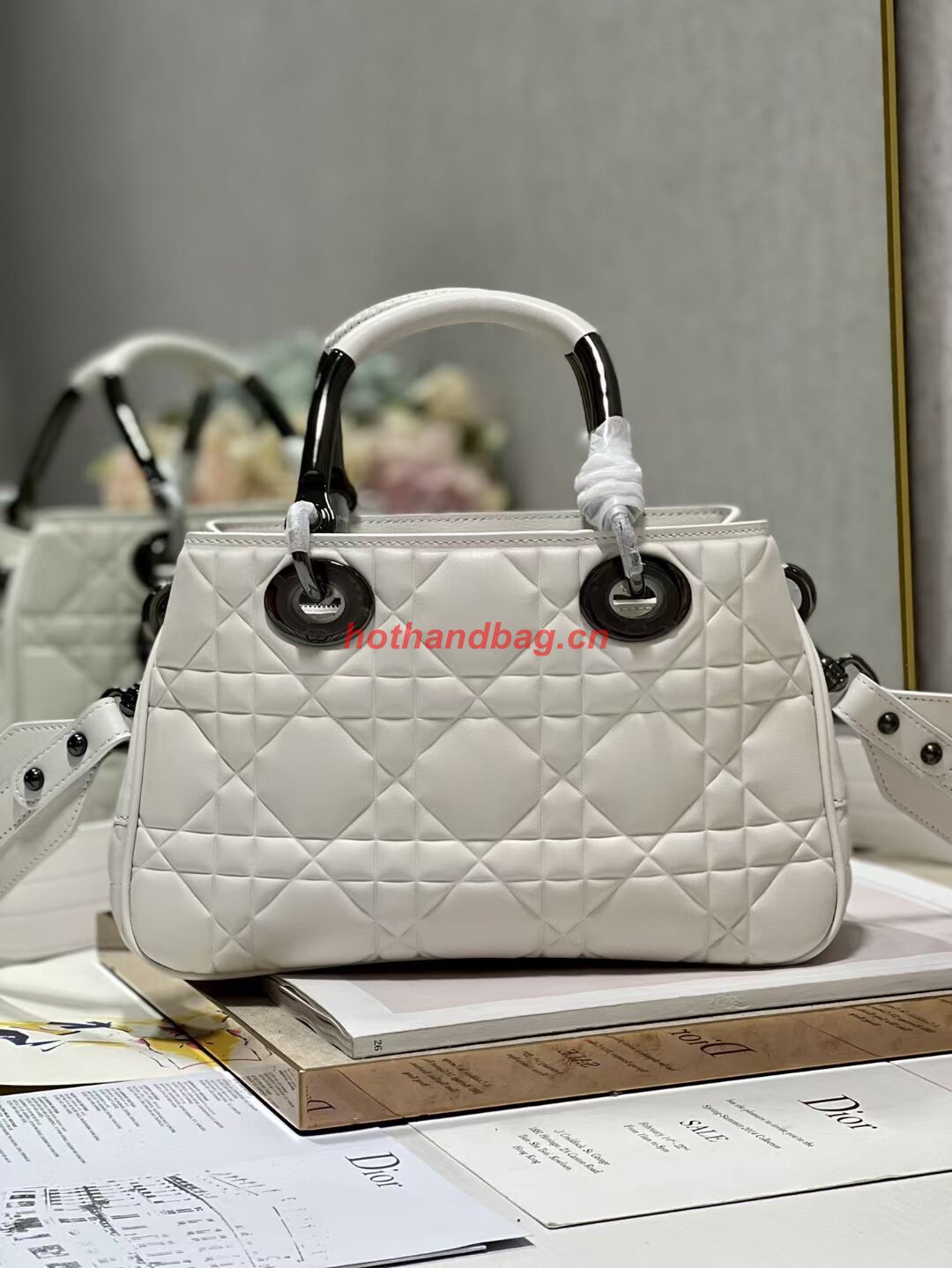 LADY DIOR TOP HANDLE MEDIUM BAG Latte Cannage Lambskin C9227 WHITE&BLACK LADY DIOR TOP HANDLE MEDIUM BAG Latte Cannage Lambskin C9227 WHITE&BLACK