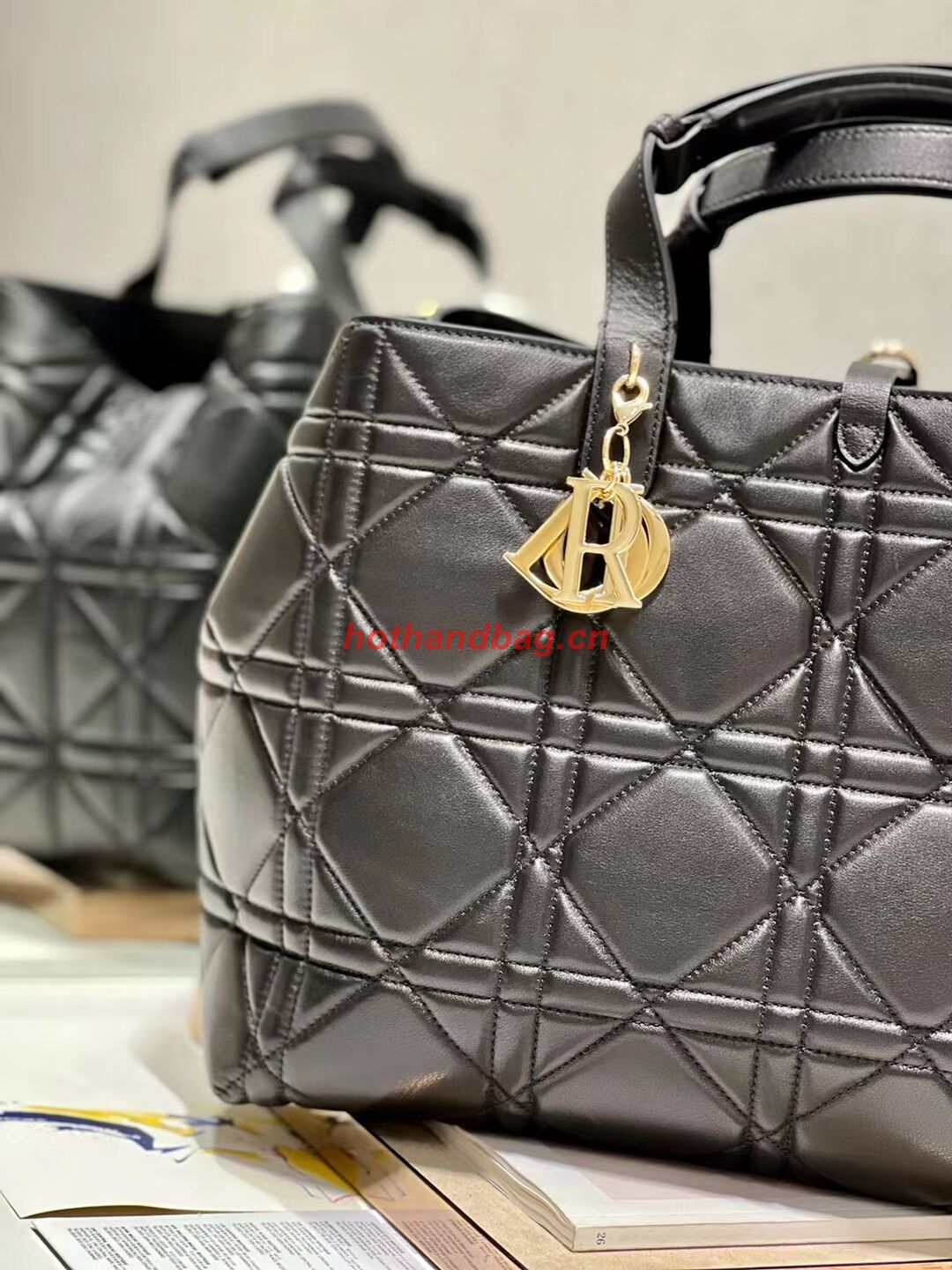 LADY DIOR TOP HANDLE LARGE BAG Latte Cannage Lambskin C0088 BLACK&GOLD LADY DIOR TOP HANDLE LARGE BAG Latte Cannage Lambskin C0088 BLACK&GOLD