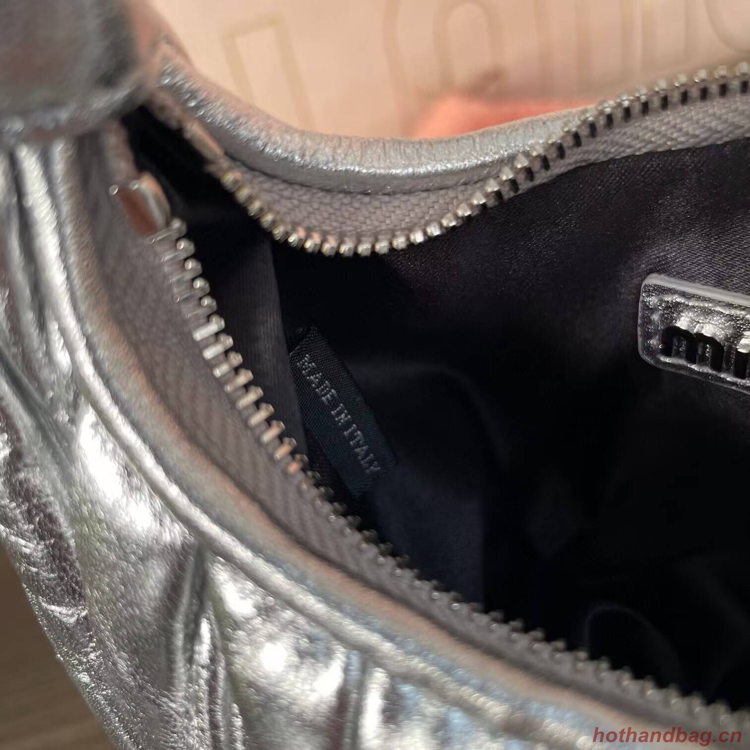 Miu Miu Wander Matelasse Original Sheepskin Mini Bag 5BP078 Silver Miu Miu Wander Matelasse Original Sheepskin Mini Bag 5BP078 Silver