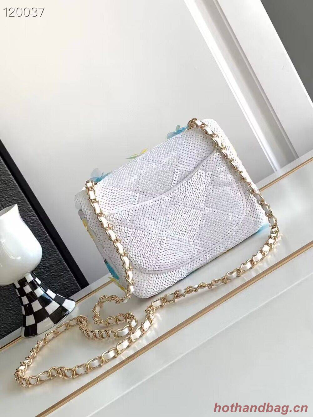 Chanel 23P Mini Shoulder Flowers Bag AS11165 White Chanel 23P Mini Shoulder Flowers Bag AS11165 White