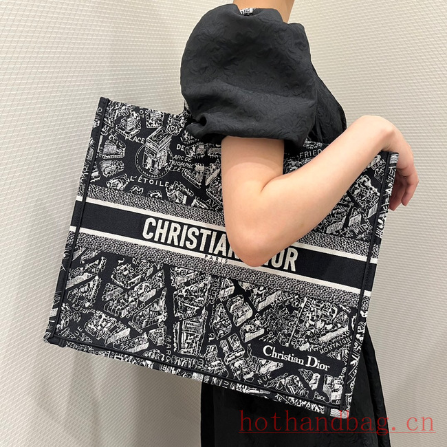 LARGE DIOR BOOK TOTE Black and White Plan de Paris Embroidery M1286ZOMP LARGE DIOR BOOK TOTE Black and White Plan de Paris Embroidery M1286ZOMP