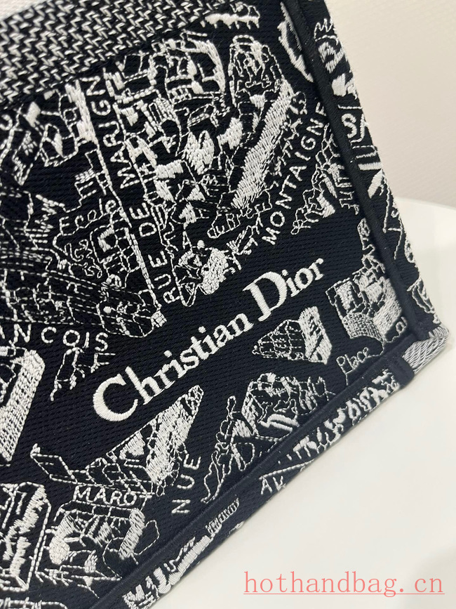 LARGE DIOR BOOK TOTE Black and White Plan de Paris Embroidery M1286ZOMP LARGE DIOR BOOK TOTE Black and White Plan de Paris Embroidery M1286ZOMP