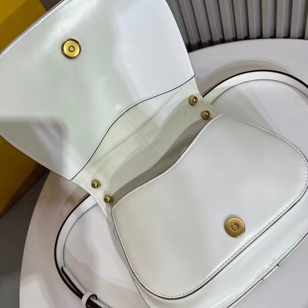 Fendi C mon Medium 8BT366 white Fendi C mon Medium 8BT366 white