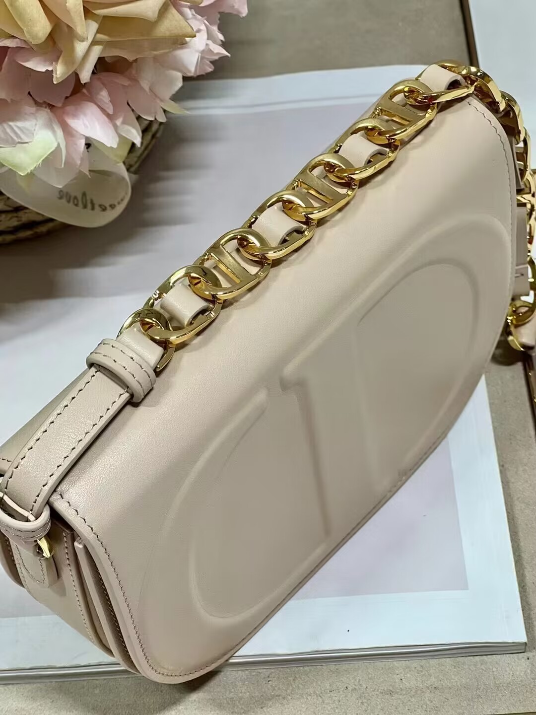 DIOR CD SIGNATURE BAG WITH STRAP Beige CD-Embossed Box Calfskin M9280UZ DIOR CD SIGNATURE BAG WITH STRAP Beige CD-Embossed Box Calfskin M9280UZ