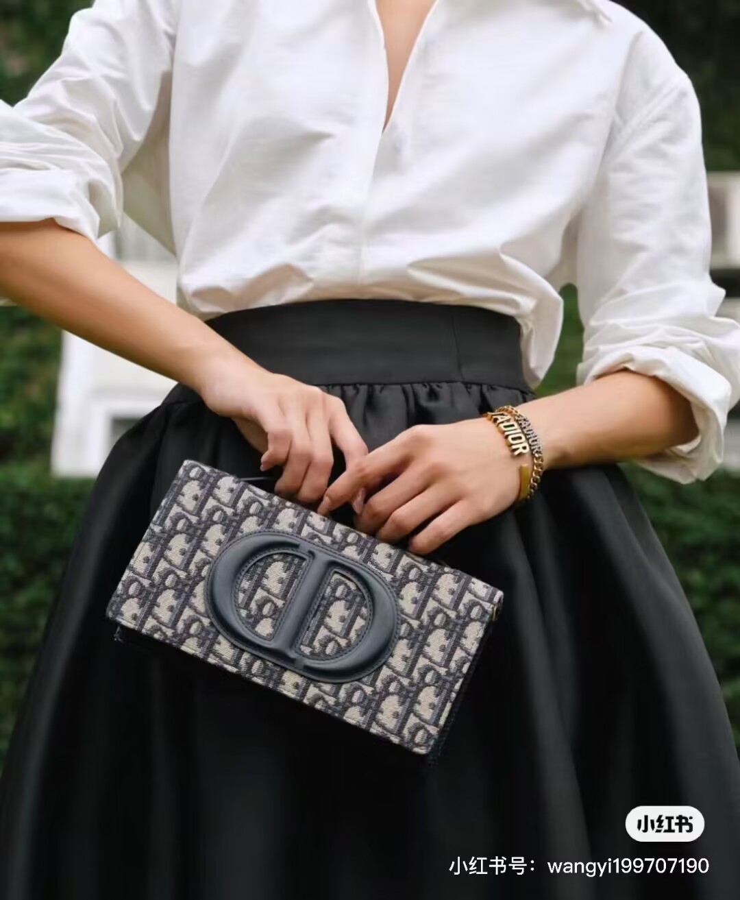 Dior CD SIGNATURE MINI BAG Blue Oblique Jacquard S2209U Dior CD SIGNATURE MINI BAG Blue Oblique Jacquard S2209U