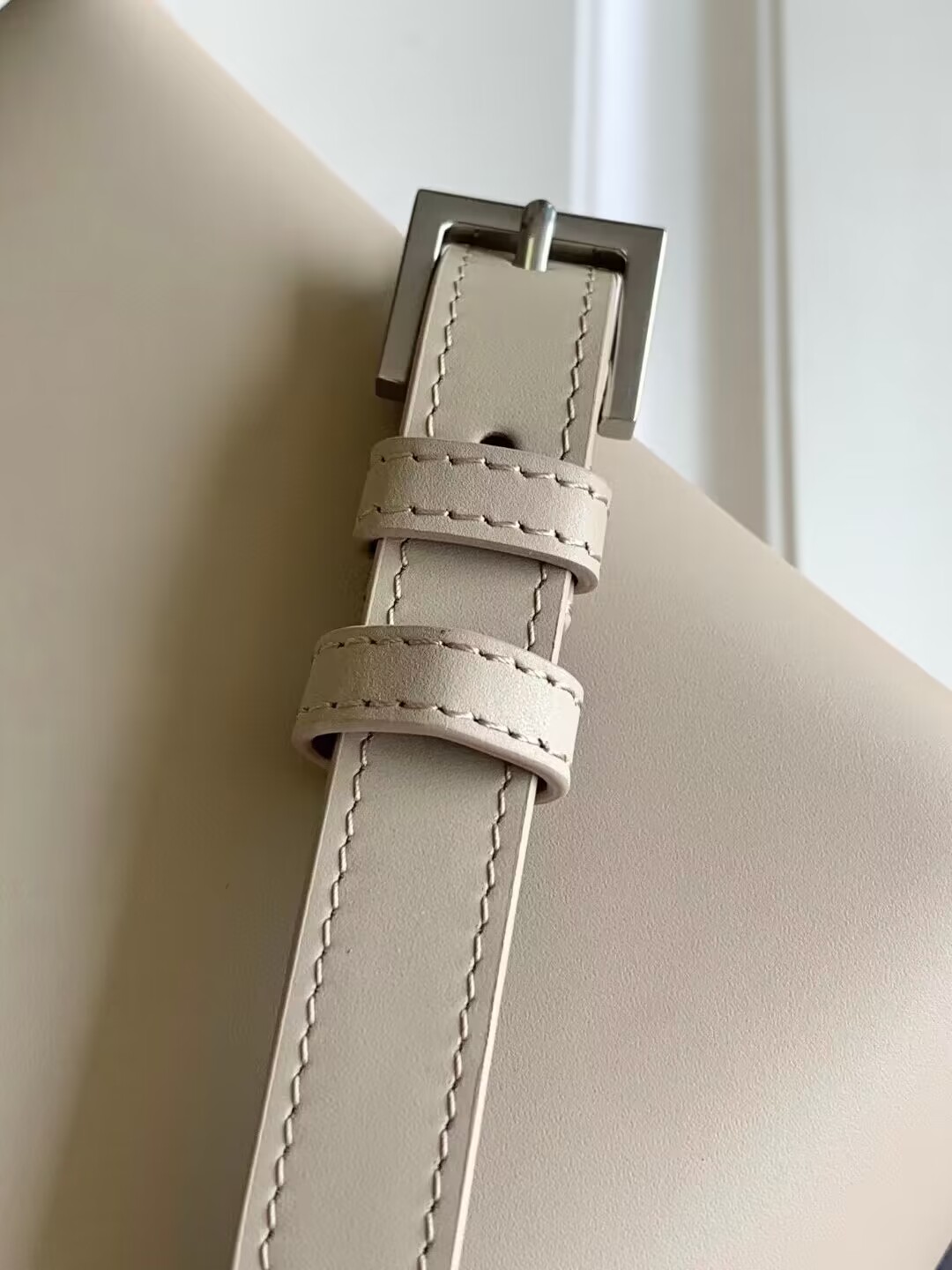 SAINT LAURENT LE 37 SMALL IN SHINY LEATHER 7490362 SEASALT SAINT LAURENT LE 37 SMALL IN SHINY LEATHER 7490362 SEASALT