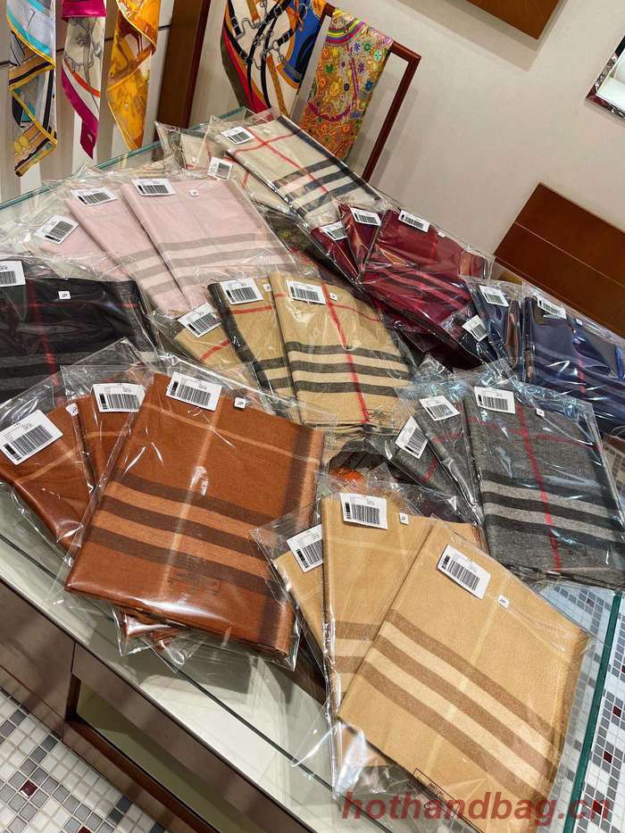 Burberry Scarf BBC00135 Burberry Scarf BBC00135