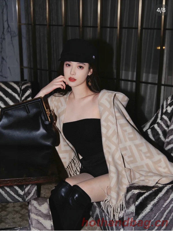 Fendi Cloak FDC00107 Fendi Cloak FDC00107